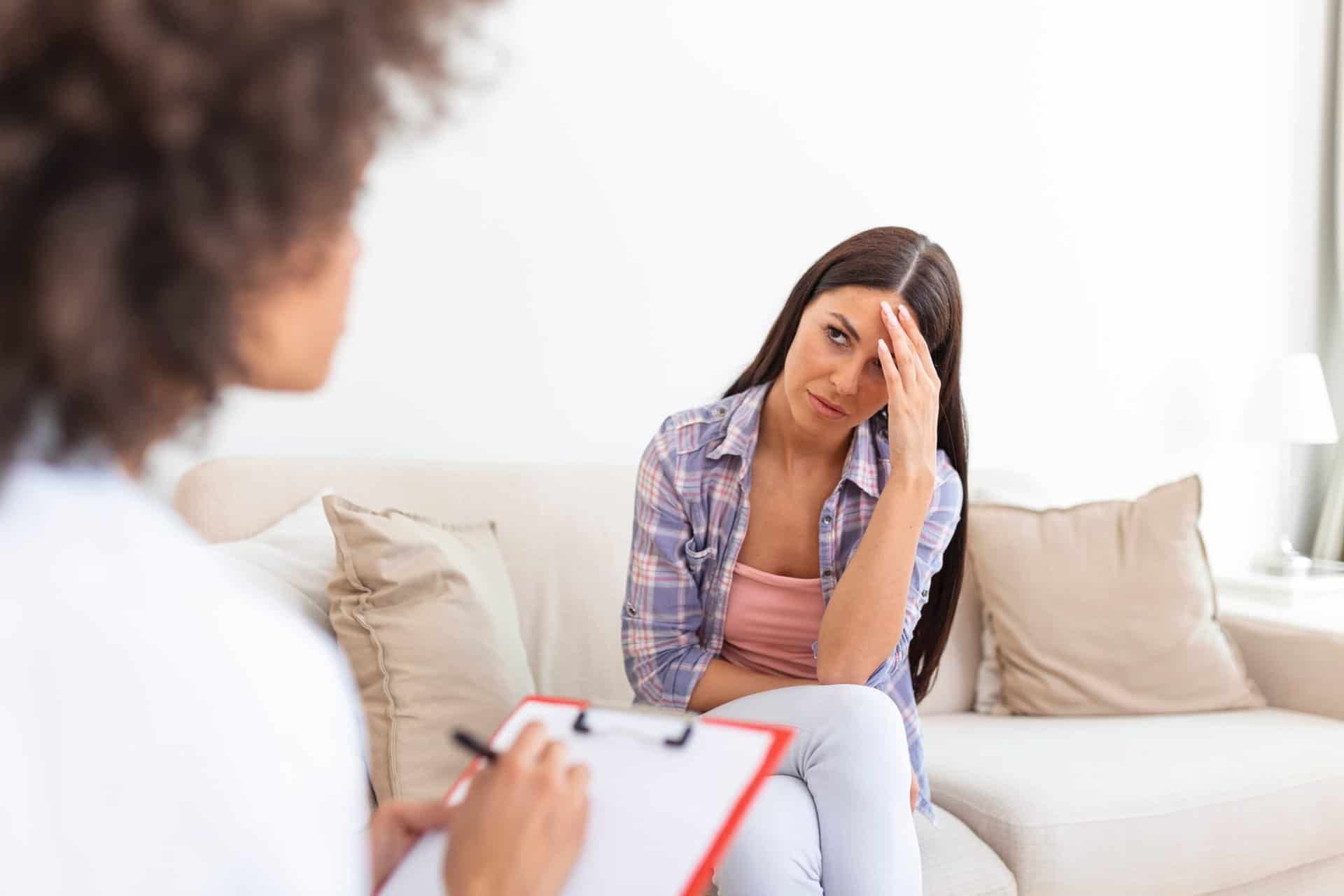 Individual therapy during alcohol rehab