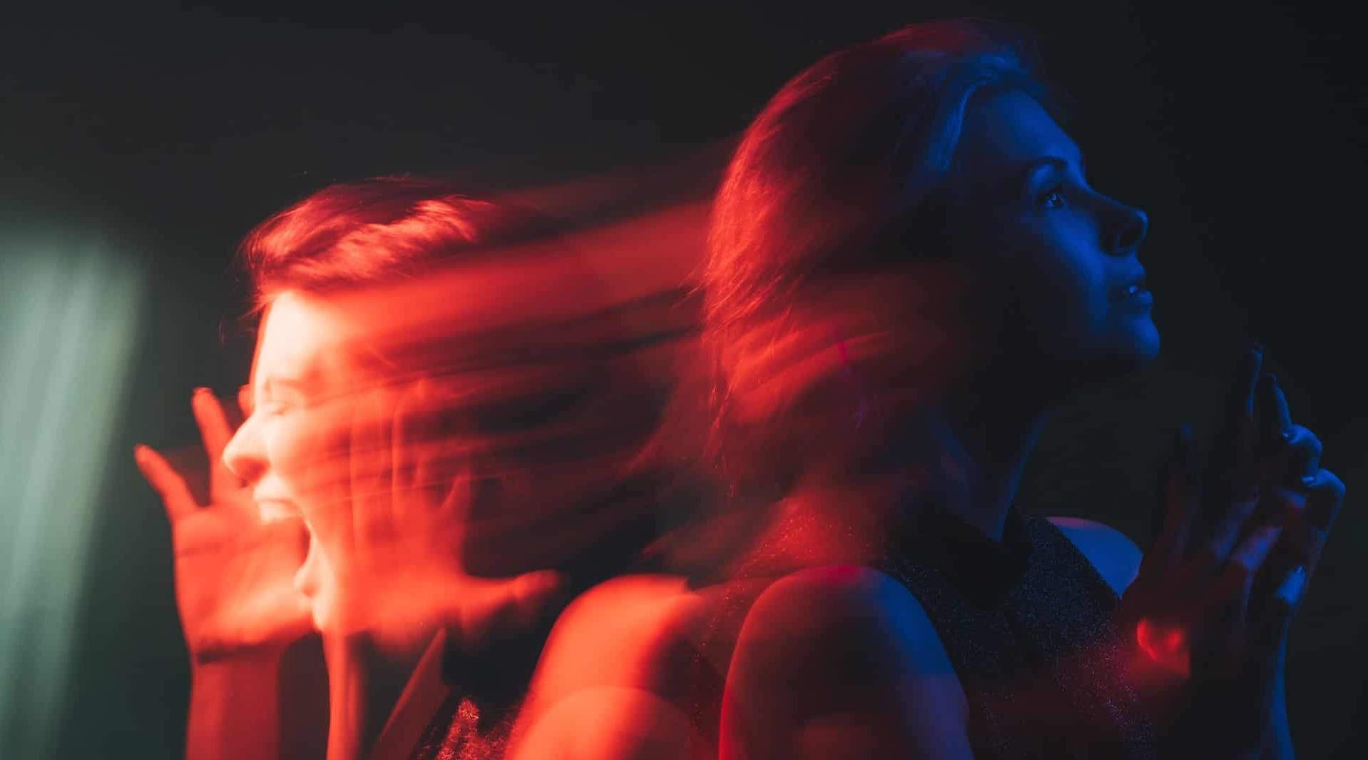 women is dealing with mental health issues stemmed from addiction