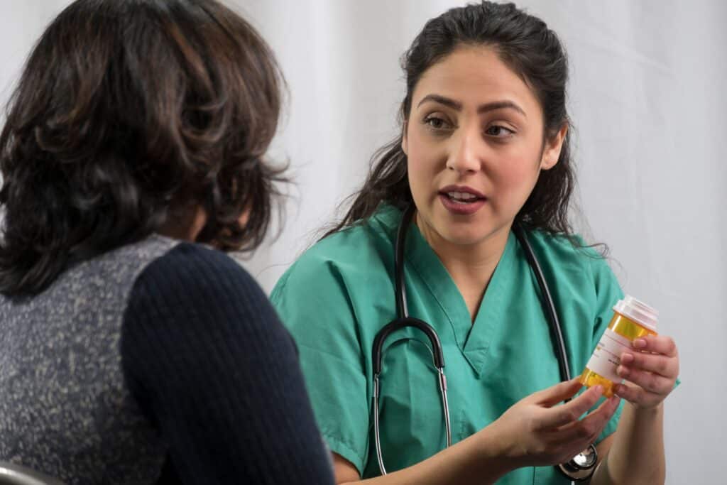 doctor prescribes medications for detox